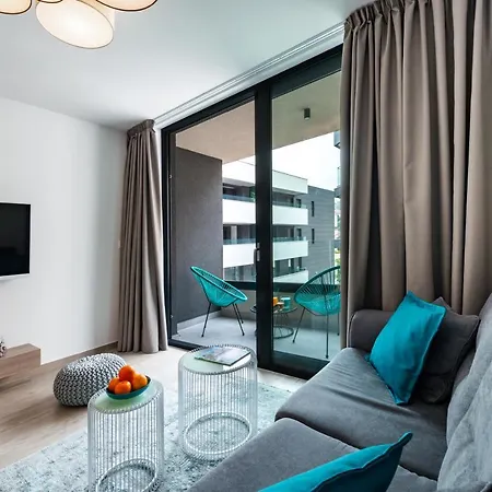 Central Deluxe Studio Apartment *
